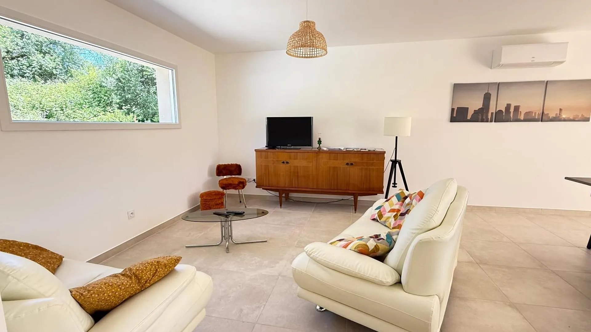 Villa Santa - Piscine - Wi-Fi - Proche Ventoux - Ideal Cyclistes 莫穆瓦龙 0*,  法国